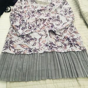 LOGO by Lori Goldstein 3/4 sleeves top